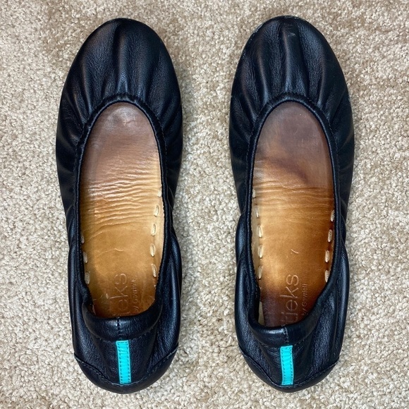 Tieks | Black Leather Flats Size 7 - Picture 1 of 15